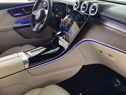 Certified 2025 Mercedes-Benz GLC 300 4MATIC image 36