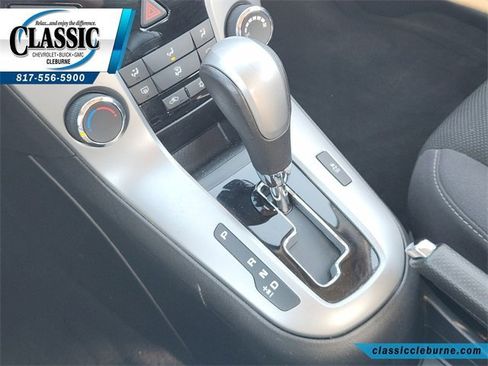 Used 2014 Chevrolet Cruze LT image 21