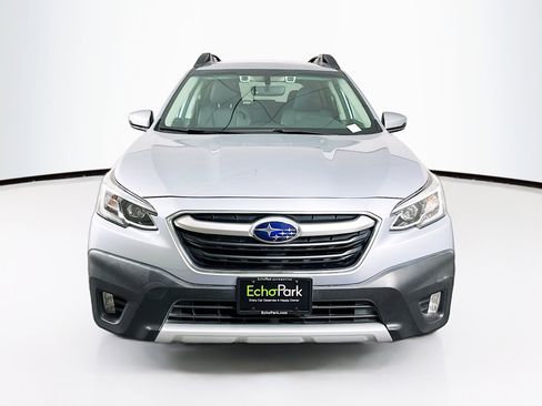Used 2020 Subaru Outback Limited w/ Popular Package #2 AWD/4WD image 2
