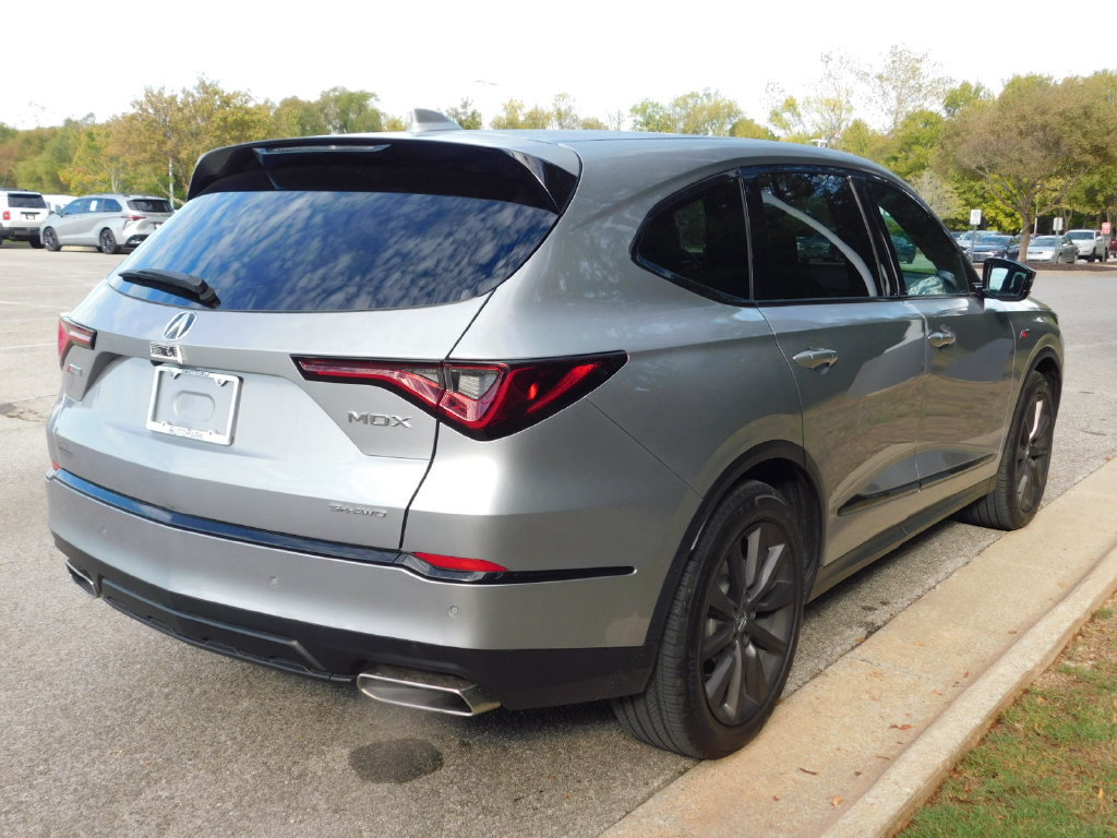 Used 2025 Acura MDX A-Spec AWD/4WD image 11