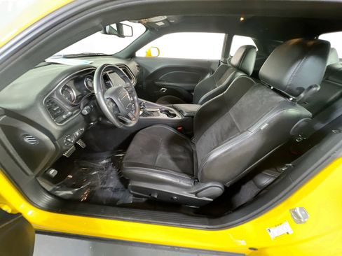 Used 2018 Dodge Challenger R/T Plus image 20