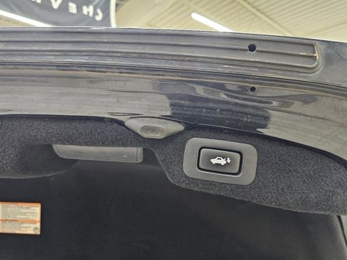 Used 2017 Lexus LS 460 w/ F Sport Midnight Edition image 14