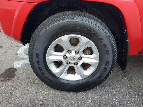 Used 2019 Toyota 4Runner Limited image 3