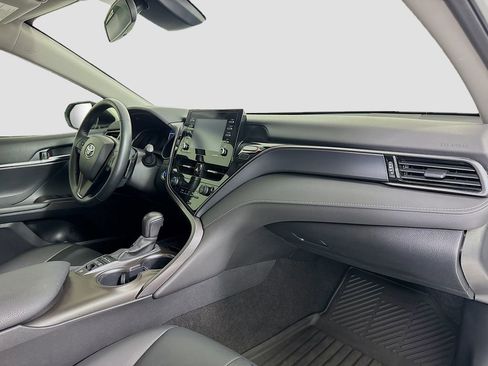 Used 2023 Toyota Camry SE image 24