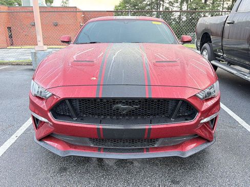 Used 2018 Ford Mustang GT RWD image 2