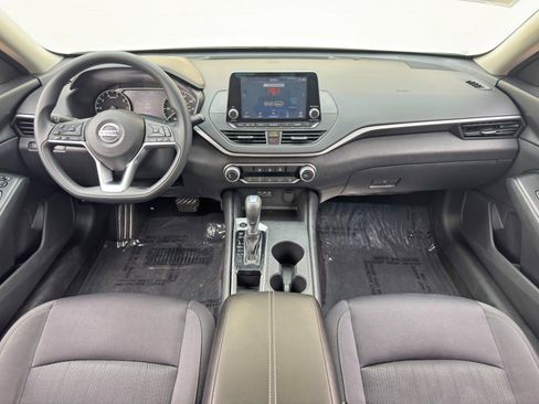 Used 2020 Nissan Altima 2.5 S FWD image 11
