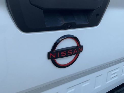 Used 2023 Nissan Frontier Pro-X w/ Tow Package RWD image 29