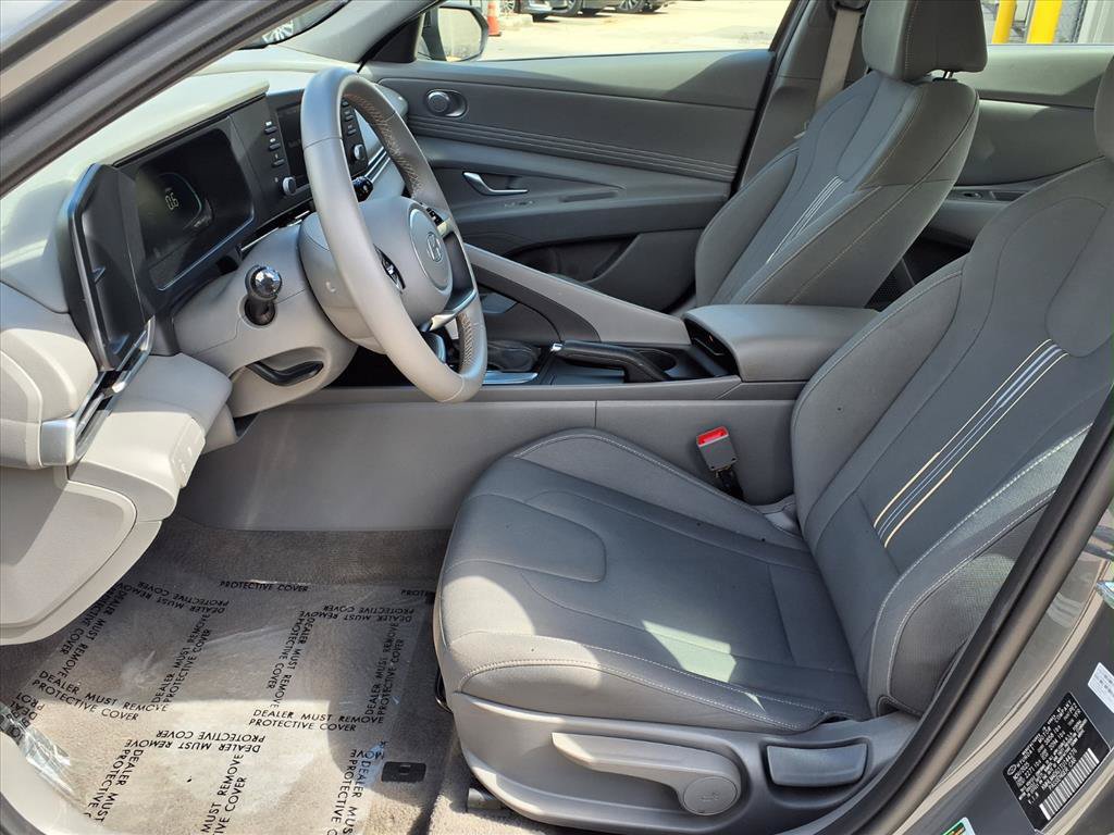 Used 2026 Hyundai Elantra Sport FWD image 19