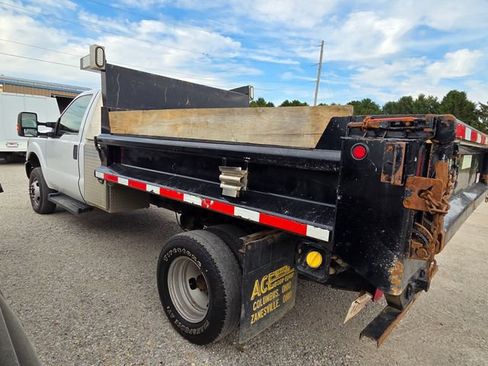 Used 2016 Ford F350 XL w/ Power Equipment Group AWD/4WD image 2