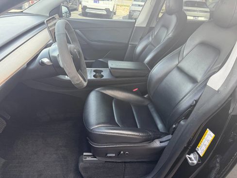 Used 2021 Tesla Model Y Long Range AWD/4WD image 3