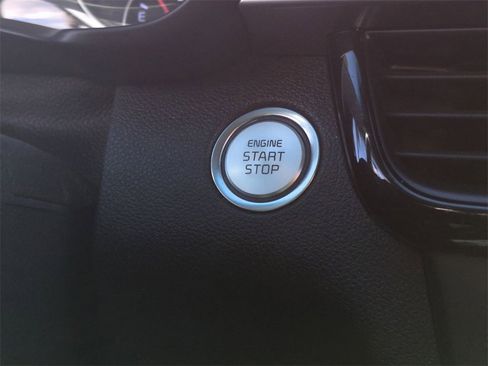 Used 2020 Kia Optima S image 18