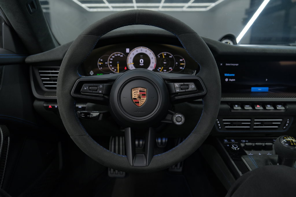 Used 2026 Porsche 911 GT3 RWD image 44