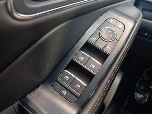 Used 2023 Nissan Rogue Platinum w/ Platinum Premium Package AWD/4WD image 19