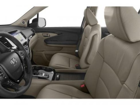 Used 2018 Honda Pilot Touring image 9