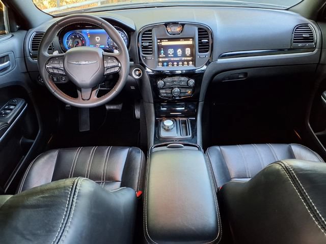 Used 2023 Chrysler 300 S RWD image 8