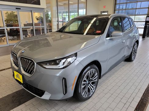 New 2026 BMW X3 xDrive30i w/ Premium Package AWD/4WD image 1