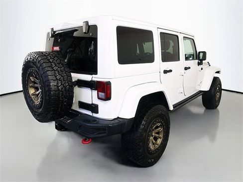 Used 2017 Jeep Wrangler Unlimited Rubicon image 7
