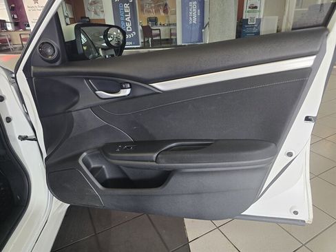 Used 2017 Honda Civic EX image 12