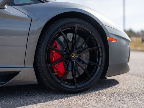 Used 2014 Lamborghini Aventador LP 700-4 image 26