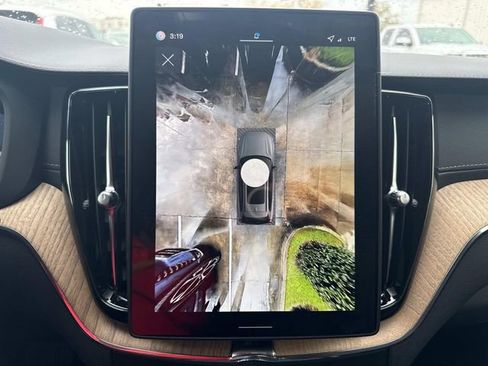 New 2026 Volvo XC60 B5 Ultra image 29