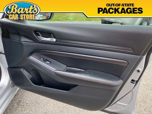 Used 2019 Nissan Altima 2.5 SR w/ SR Premium Package AWD/4WD image 12
