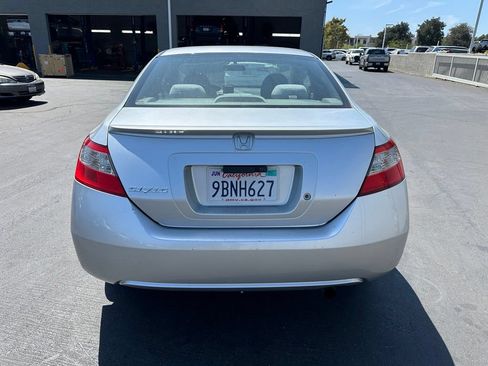 Used 2011 Honda Civic LX image 3