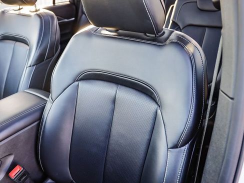 Certified 2024 Jeep Grand Cherokee L Limited w/ Luxury Tech Group II image 31