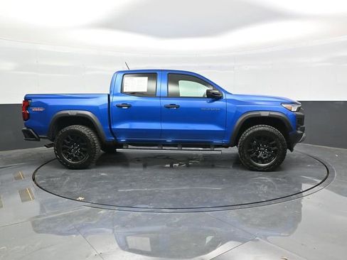 Used 2024 Chevrolet Colorado Trail Boss AWD/4WD image 8