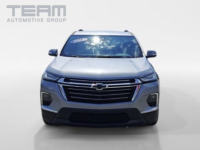 Used 2023 Chevrolet Traverse LT