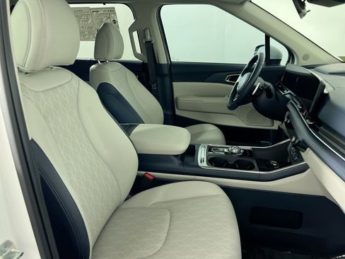 Certified 2026 Kia Carnival SX image 26