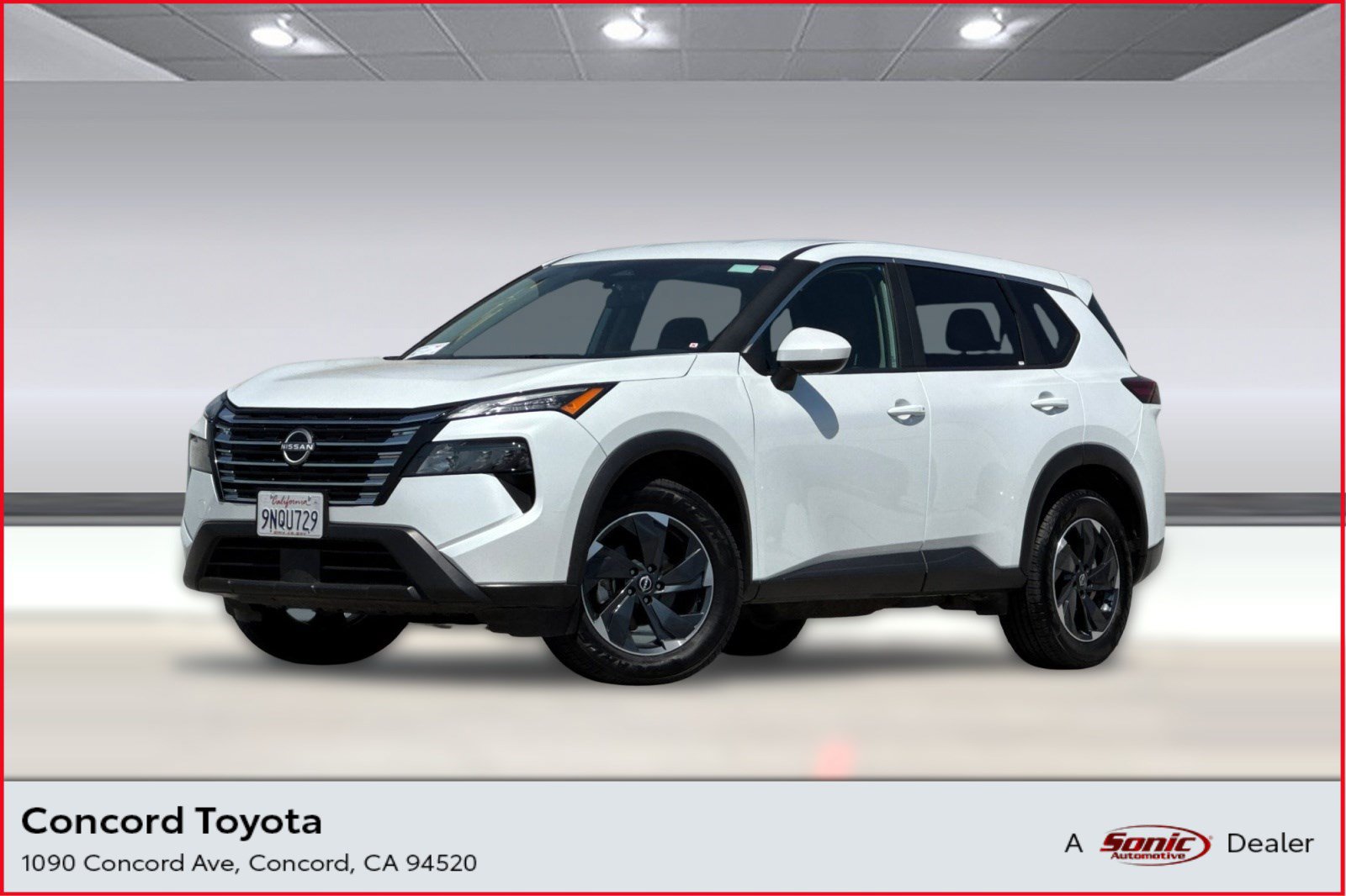 Used 2025 Nissan Rogue SV AWD/4WD image 1