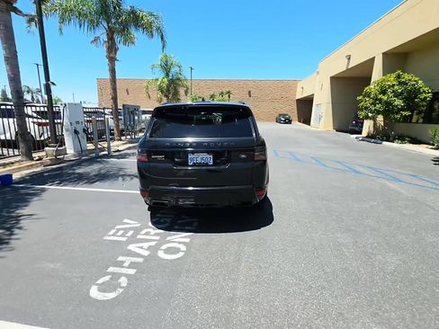 Used 2020 Land Rover Range Rover Sport HSE AWD/4WD image 4