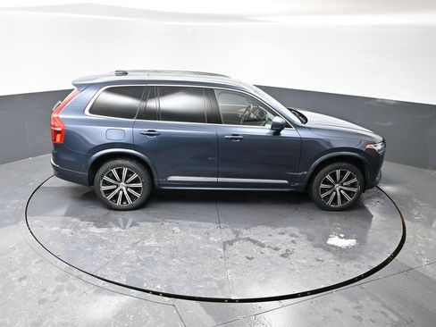 Used 2024 Volvo XC90 B6 Plus image 42