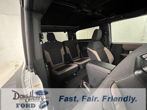 Used 2022 Ford Bronco Wildtrak image 34