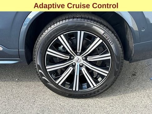 Used 2025 Volvo XC90 B6 Plus image 9