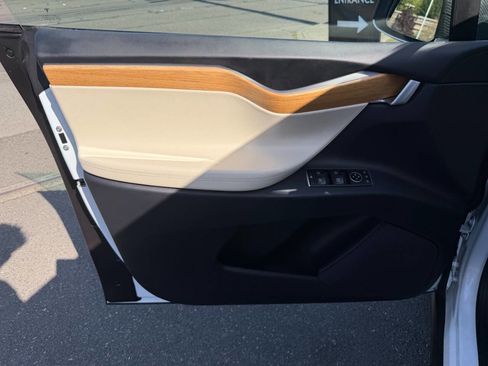 Used 2018 Tesla Model X 100D AWD/4WD image 40