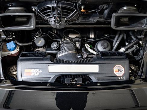 Used 2009 Porsche 911 Carrera S image 22