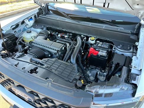 Used 2025 Ford Maverick XL w/ Equipment Group 102A image 25