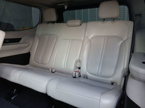 Used 2022 Jeep Wagoneer Series III w/ Convenience Group I AWD/4WD image 5