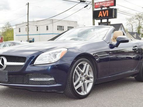 Used 2014 Mercedes-Benz SLK 250 image 7