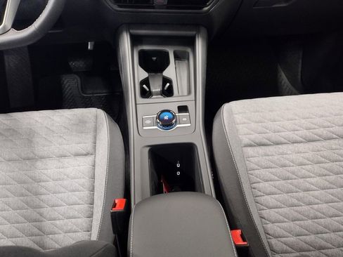 New 2026 Volkswagen Tiguan S AWD/4WD image 36