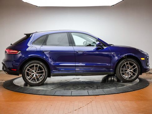 Certified 2025 Porsche Macan image 13