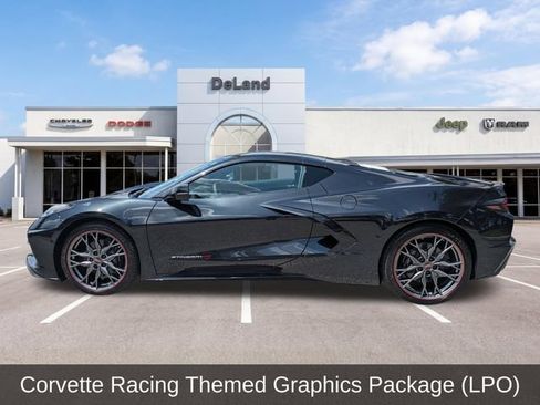 Used 2024 Chevrolet Corvette Stingray Coupe RWD image 7