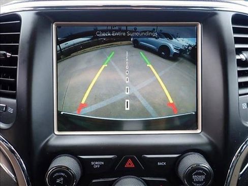 Used 2017 Jeep Grand Cherokee Limited w/ Luxury Group II image 18