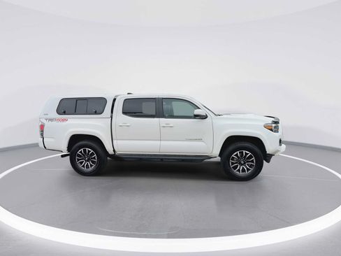 Certified 2021 Toyota Tacoma TRD Sport w/ TRD Premium Sport Package AWD/4WD image 9