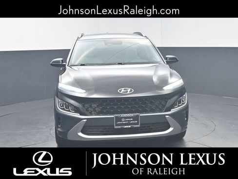 Used 2022 Hyundai Kona Limited w/ Winter Weather Package image 4