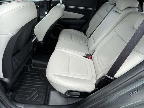 Used 2022 Hyundai Tucson SEL w/ Convenience + Premium Package FWD image 11
