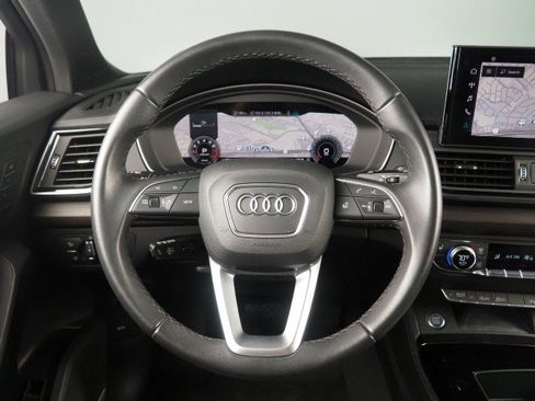 Used 2023 Audi Q5 2.0T Premium Plus w/ S Line w/ Premium Plus Package AWD/4WD image 18