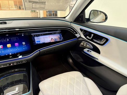 New 2026 Mercedes-Benz E 450 4MATIC Sedan image 11