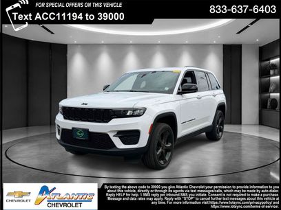 Used 2023 Jeep Grand Cherokee Altitude